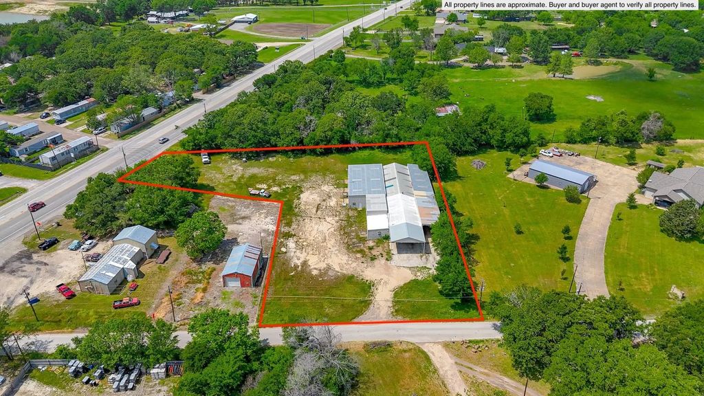 932 Phife Road, Corsicana