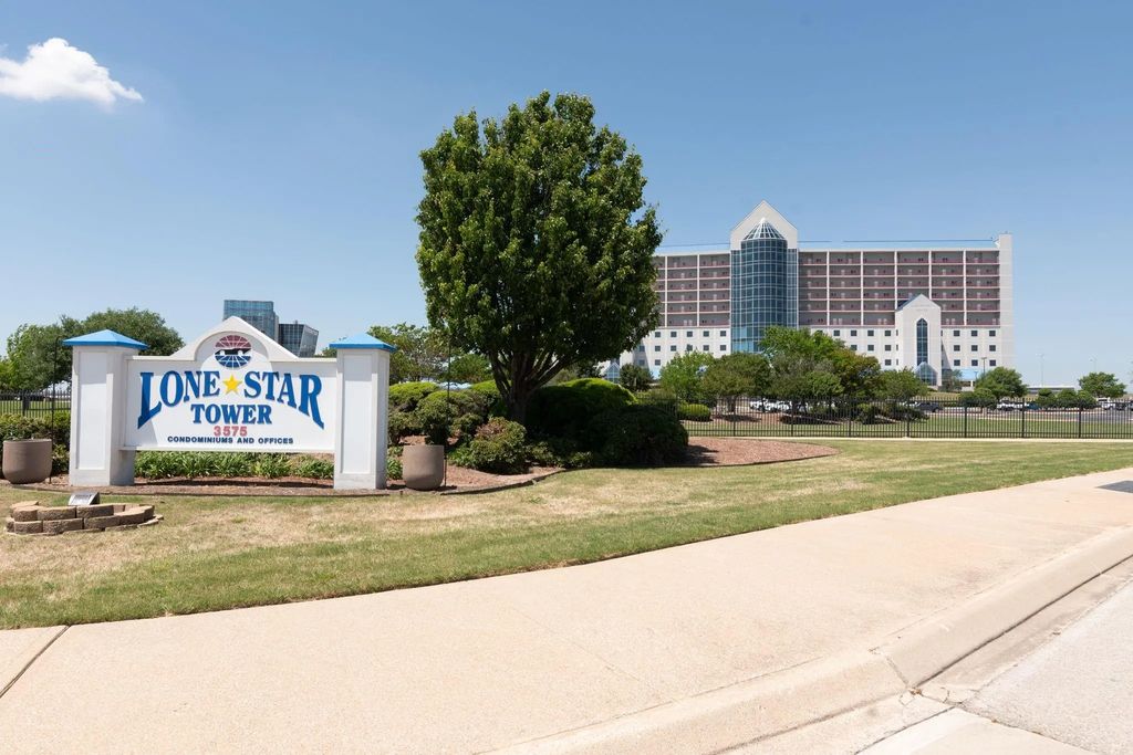 3575 Lone Star Circle 904, Fort Worth