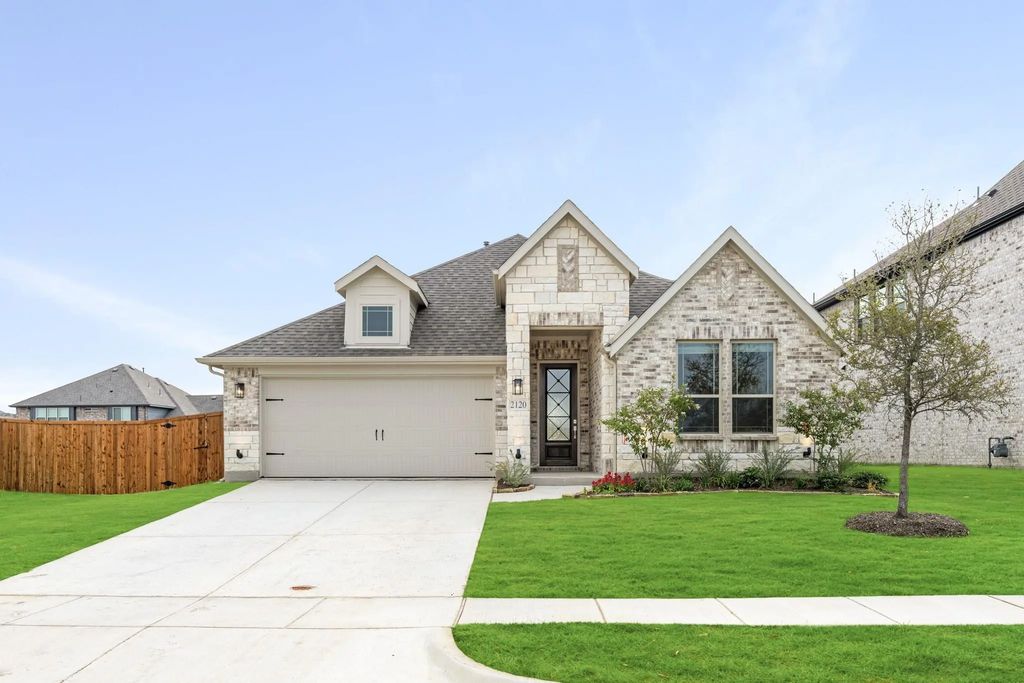 2120 Aurora Lane, Aubrey