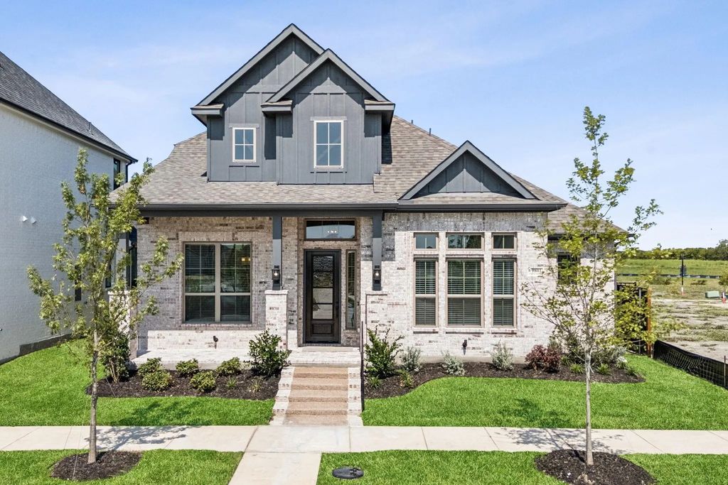 9801 Dahlia Boulevard, Mesquite