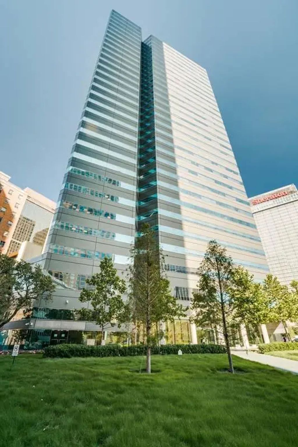 350 N St Paul Street 3010, Dallas