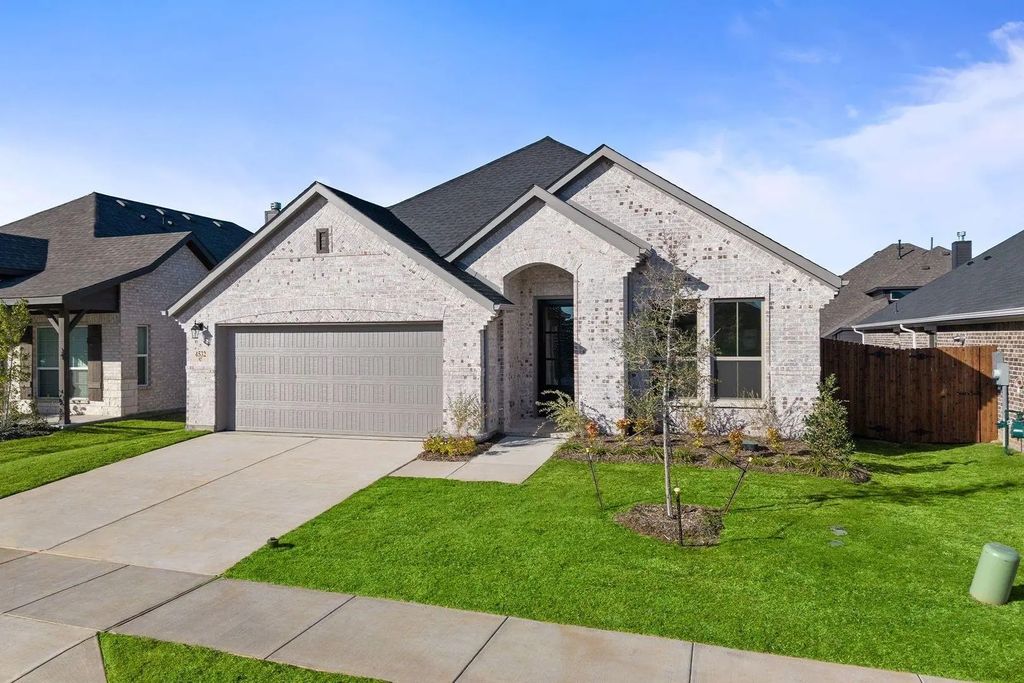 4532 Brentfield Drive, Fort Worth