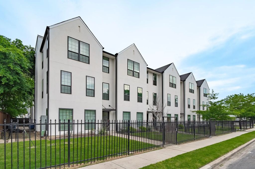 4808 San Jacinto Street 101, Dallas