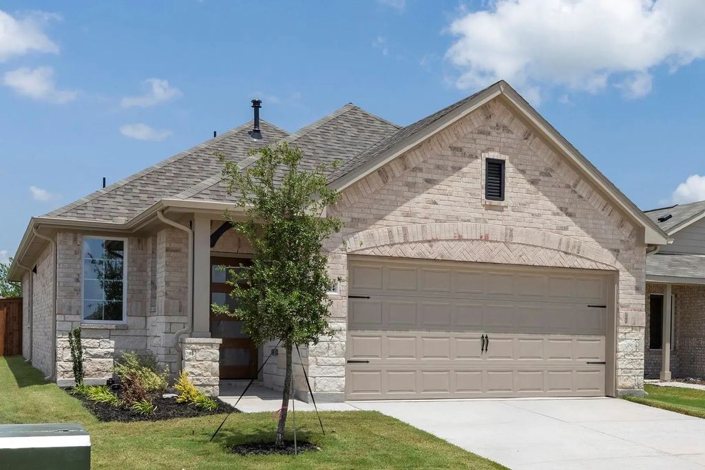2244 Walden Pond Boulevard, Forney