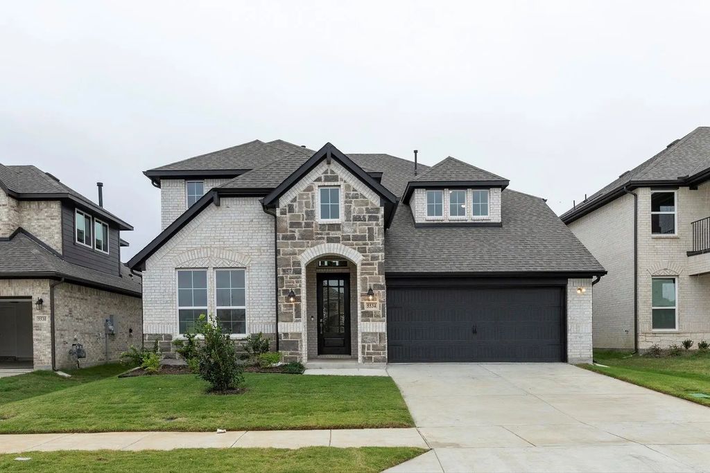5534 Burford Lane, Celina