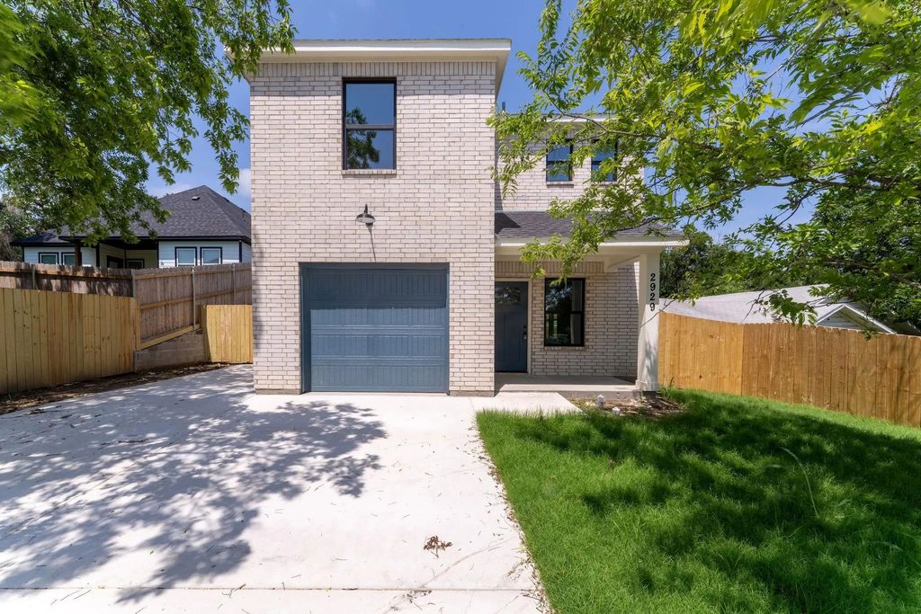 2929 Angle Avenue, Fort Worth