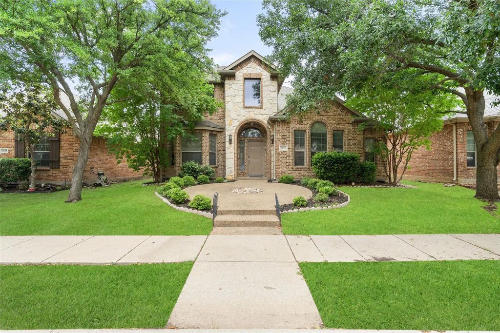 1825 Amber Lane, Carrollton