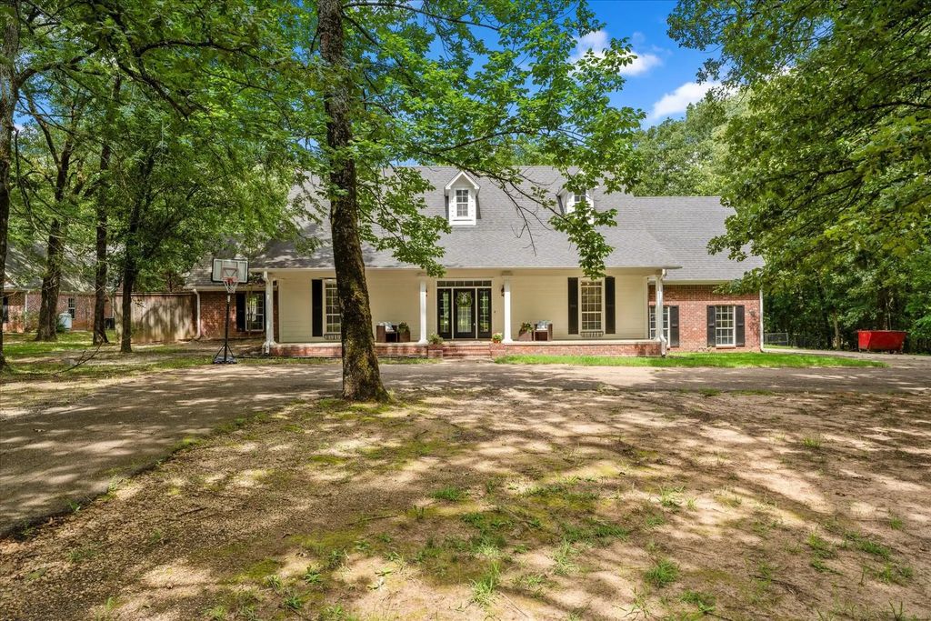 1022 County Road 4221, Mount Pleasant