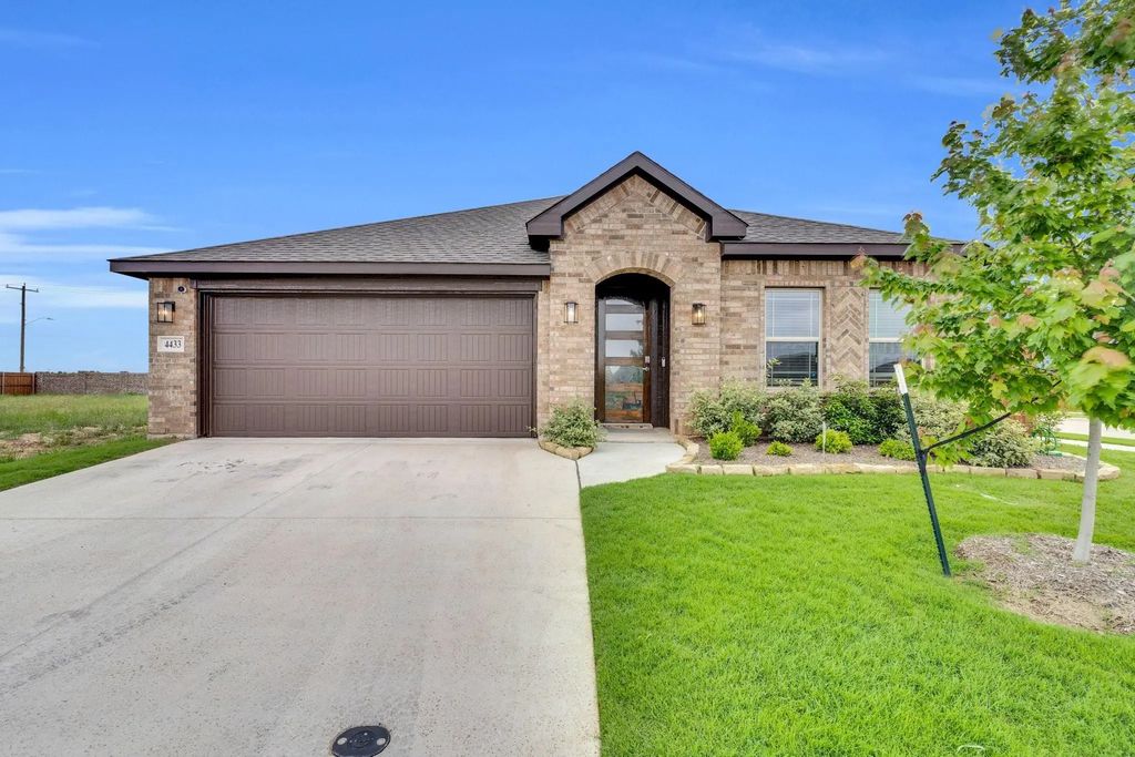 4433 Norcross Lane, Fort Worth