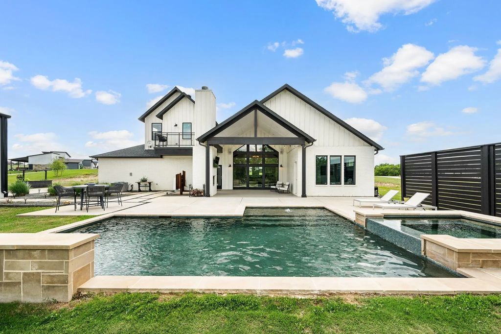130 Nicholas Way, Decatur