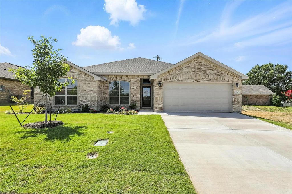 1419 Quail Creek Drive, Cleburne