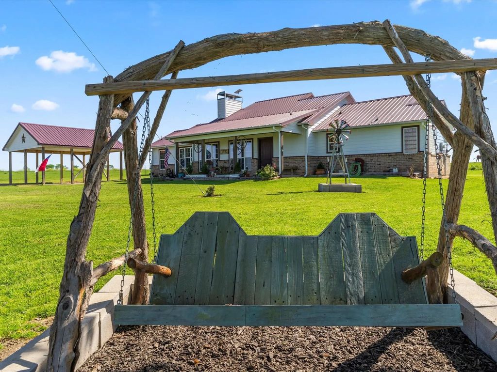 13220 County Road 2925, Mabank