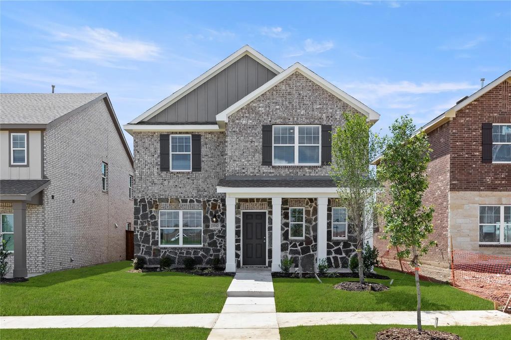 3312 Dillonwood Street, Celina