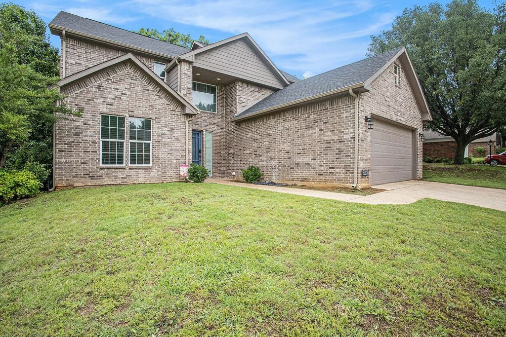 5406 Signal Peak Drive, Arlington