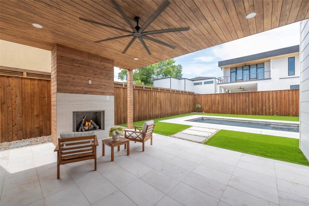 4435 Merrell Road, Dallas