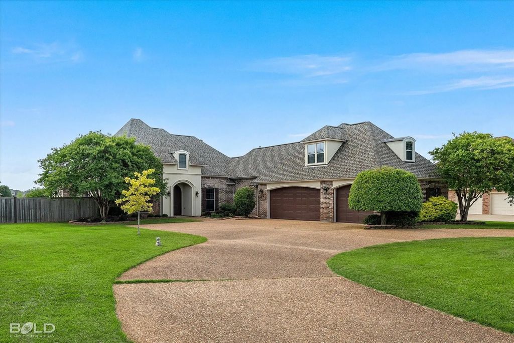 221 Cattail Trail, Benton