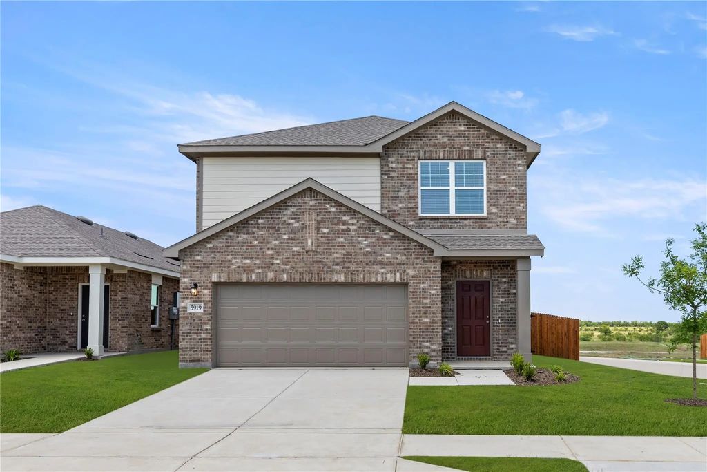 5919 Sahara Drive, Forney