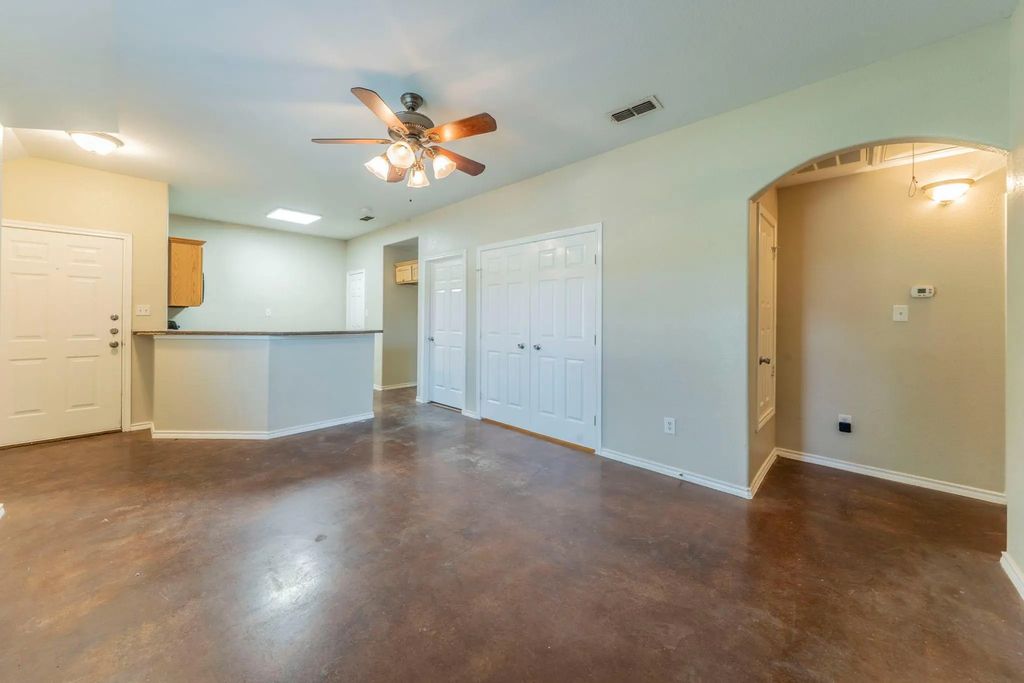 122 Sunburst Court, Weatherford