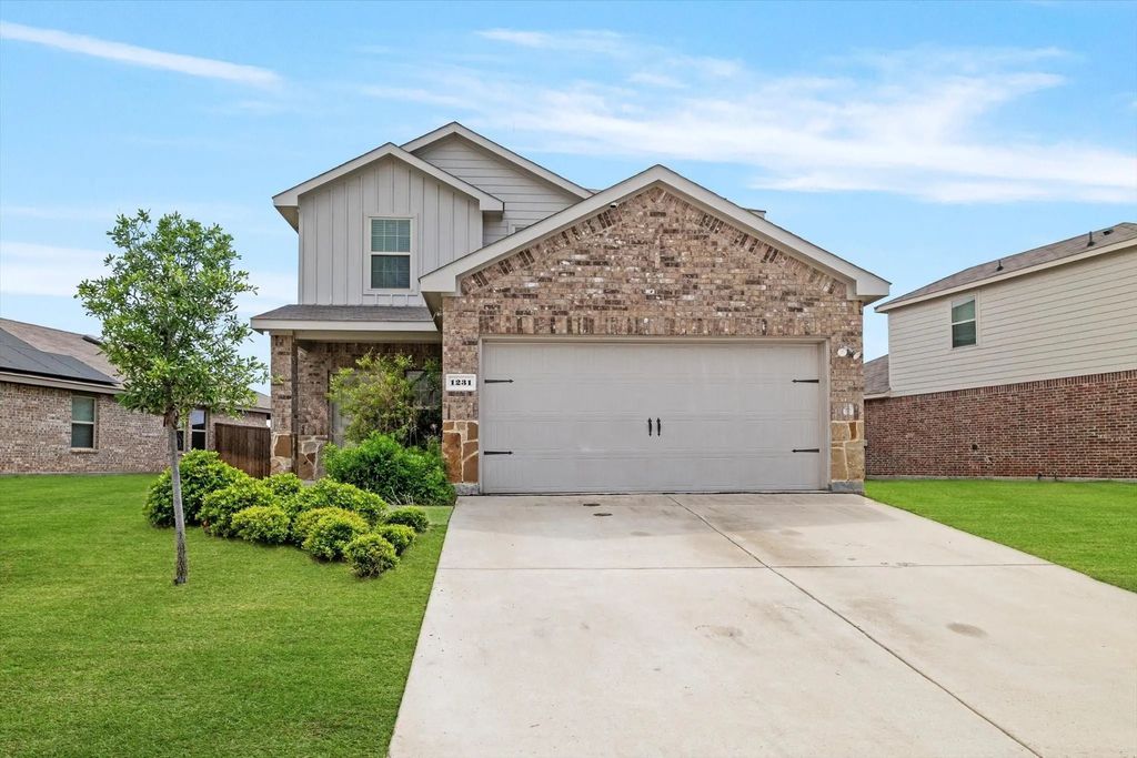1231 Delmita Drive, Forney
