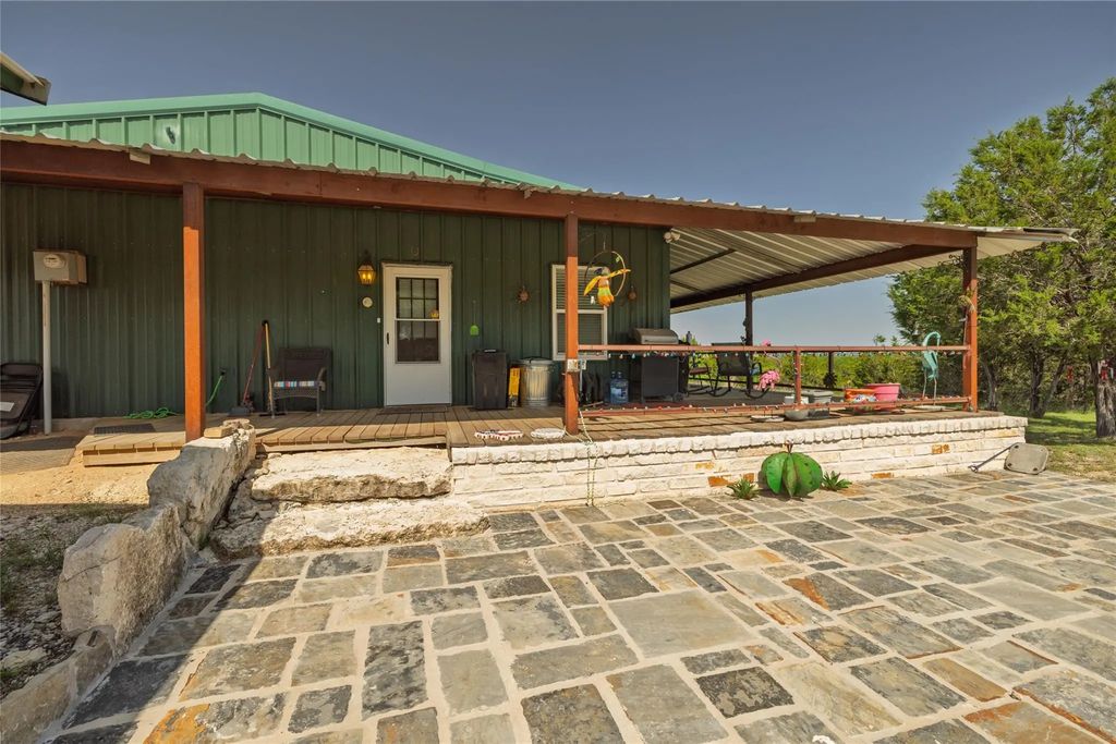 5553 Ruff Country Court, Granbury