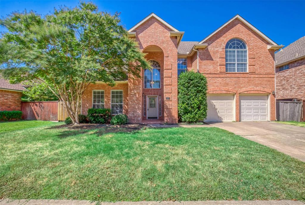 5717 Belle Chasse Lane, Frisco