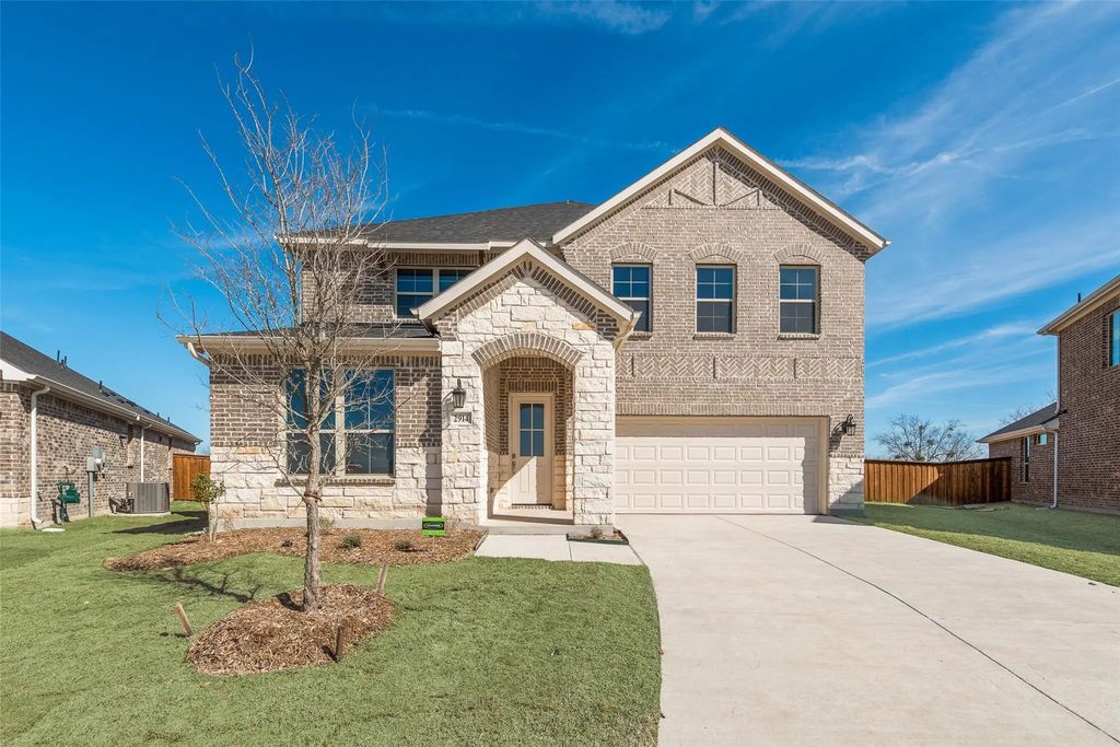 2914 Hanscom Street, Forney