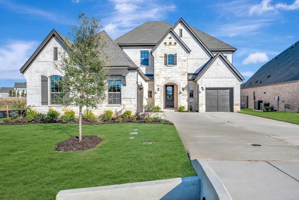 2258 Village Trail, Lakewood Village