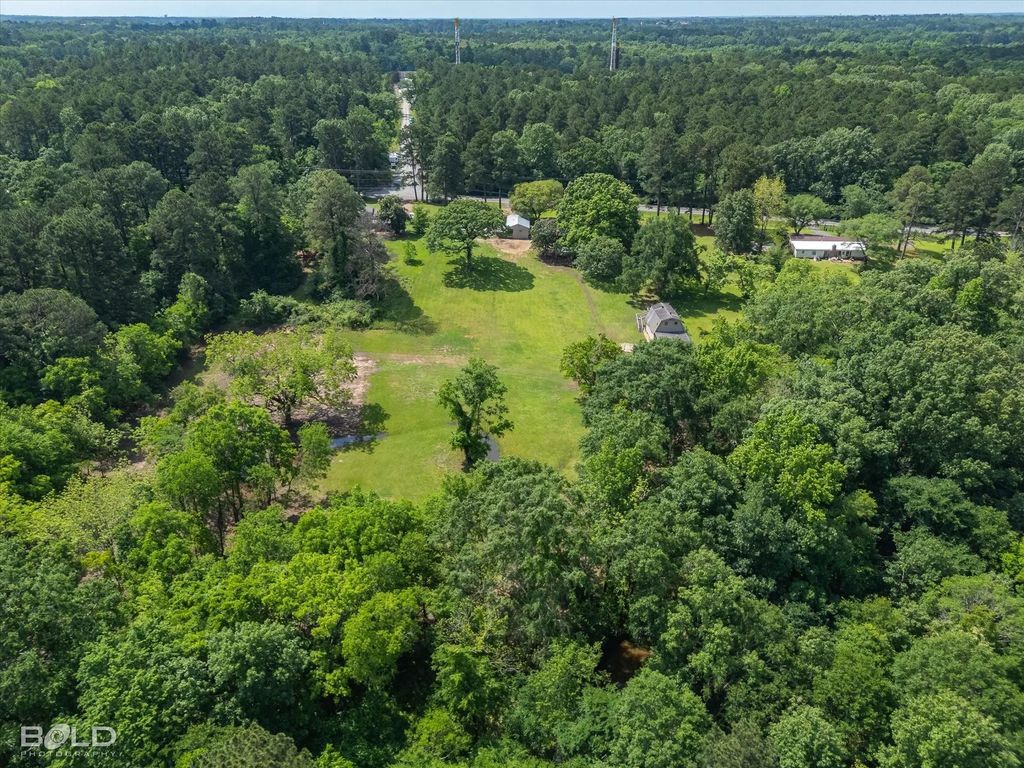 5762 Jefferson Paige Road, Shreveport