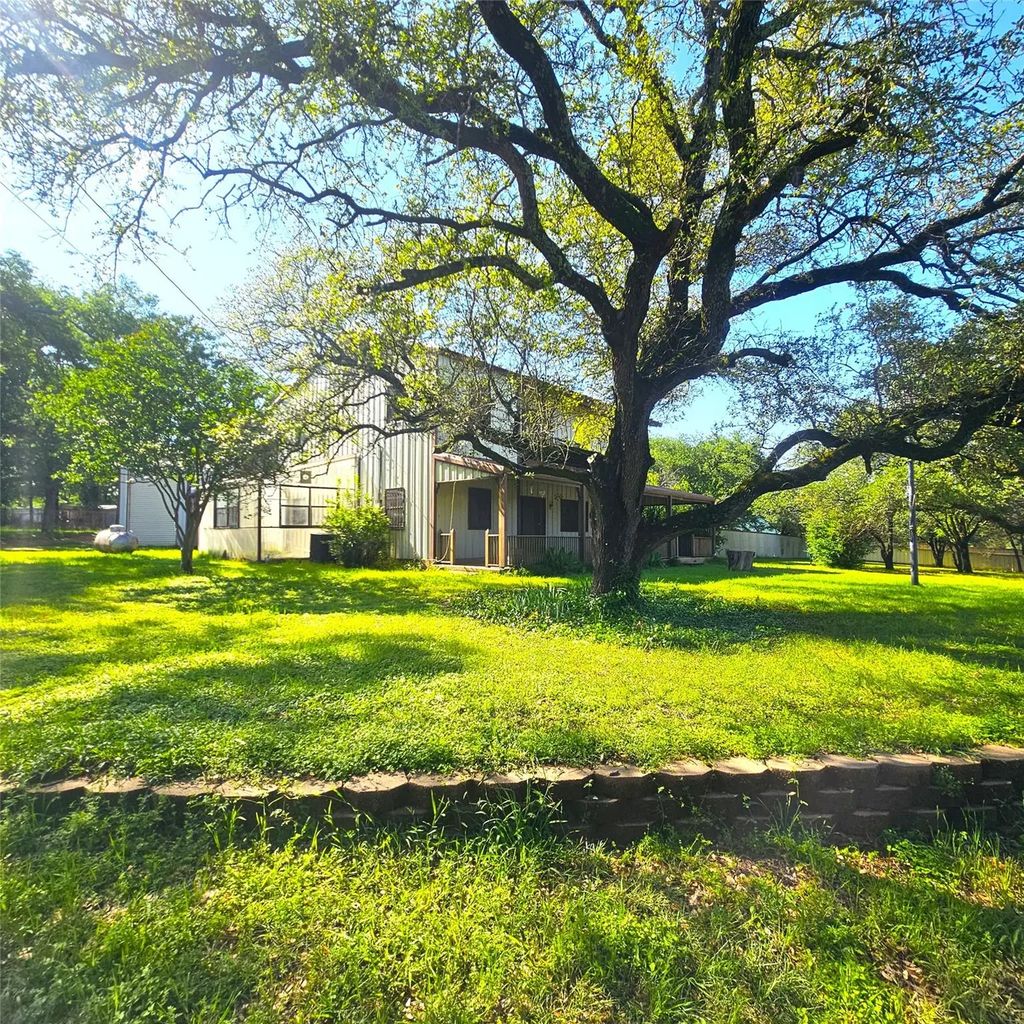 1137 State Highway 22, Whitney