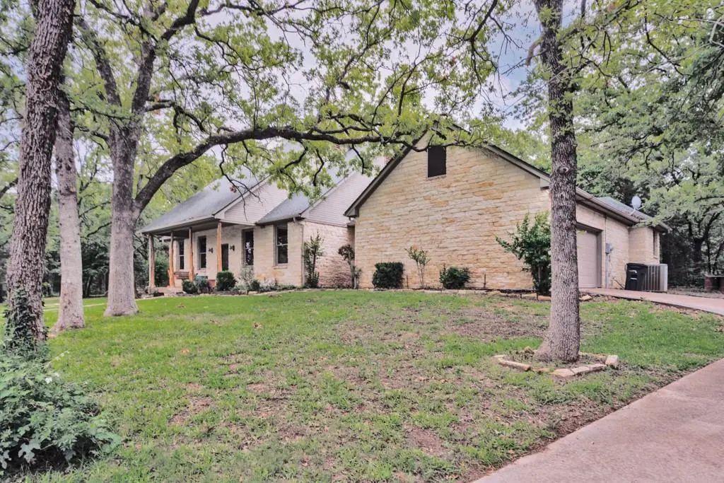 215 Private Road 2394, Alvord