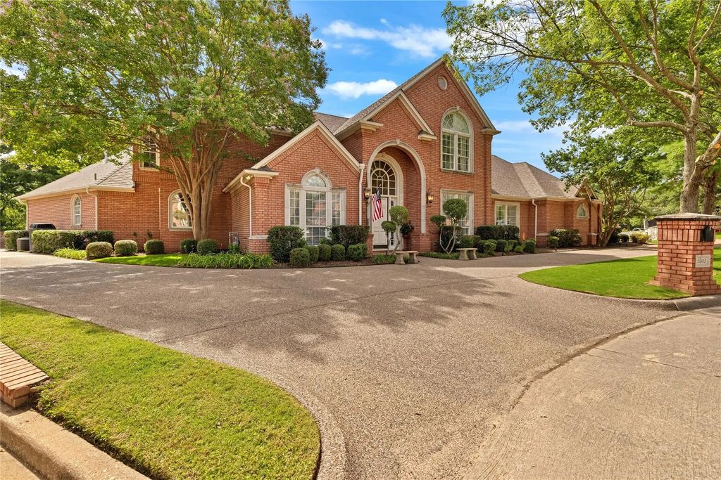 5503 Arch Bridge Court, Arlington
