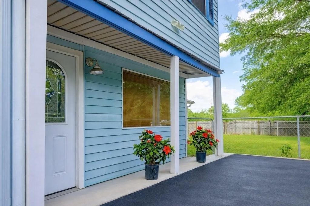 389 Hillcrest Circle, Gordonville
