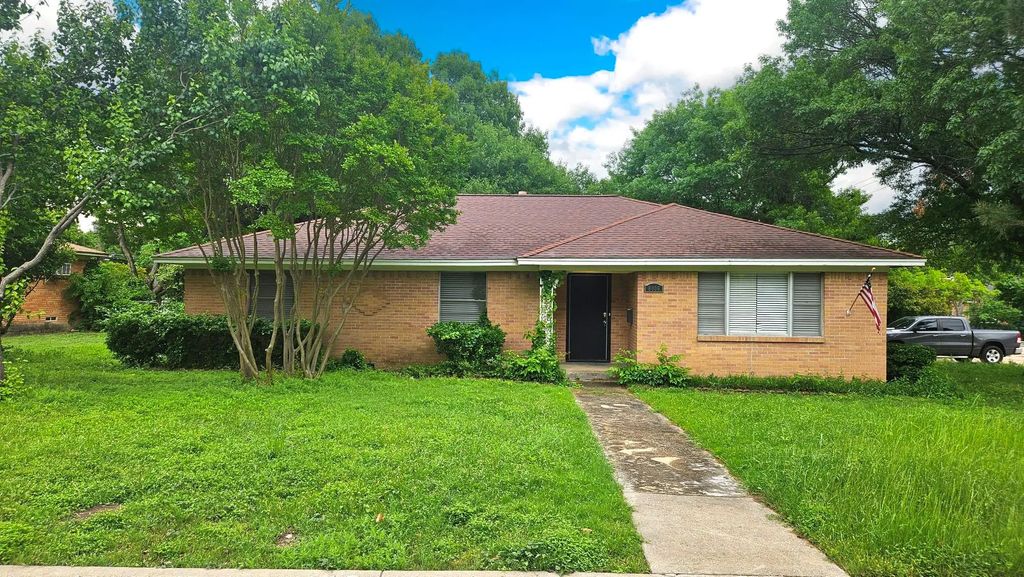 8006 Hunnicut Road, Dallas