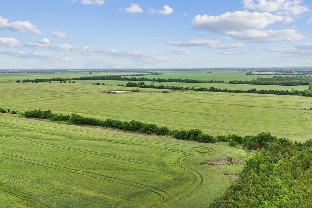County Road 23900, Brookston