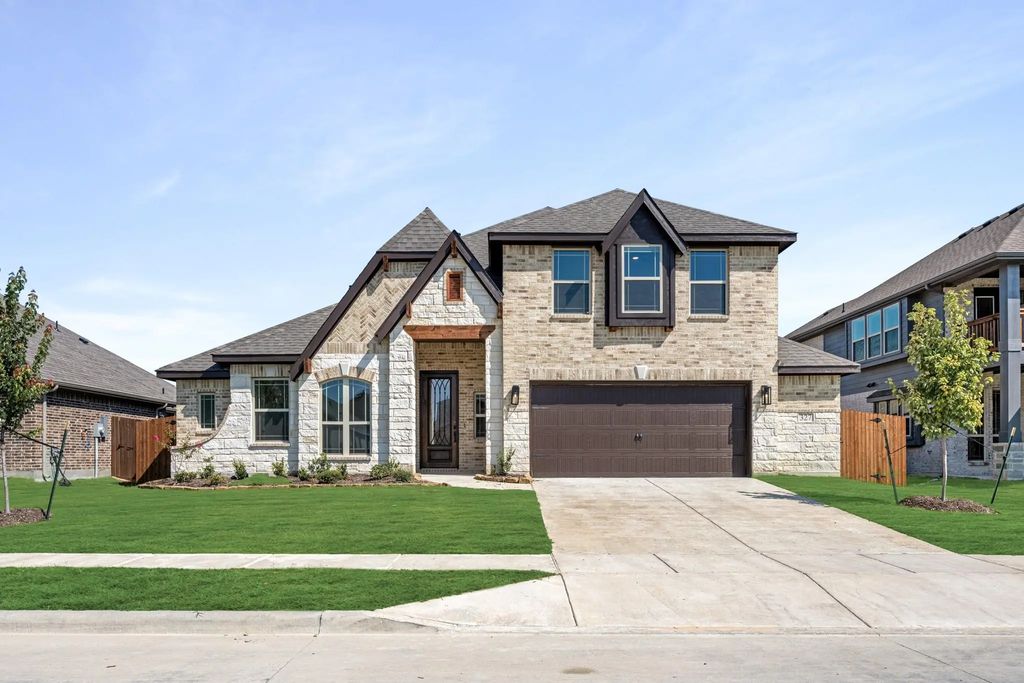 327 Atlas Cedar Drive, Glenn Heights
