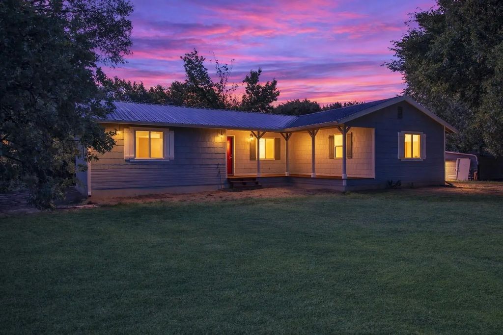 14590 Coffee Lane, Scurry