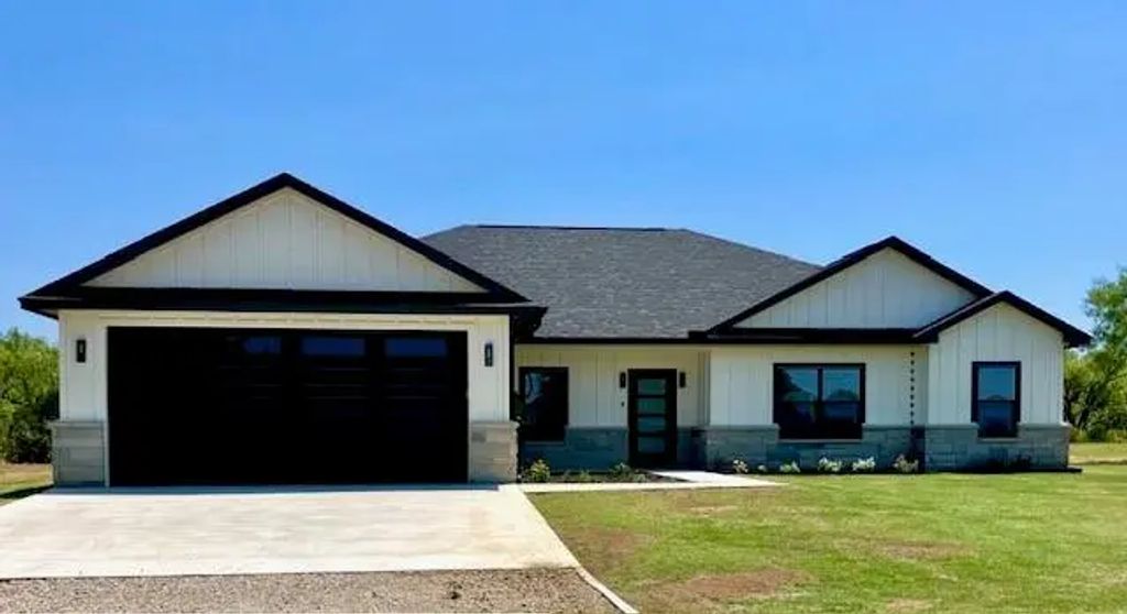 122 Vick, Brownwood