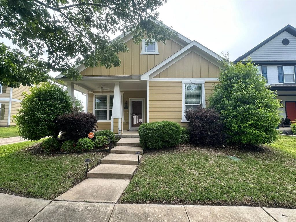 1609 Cambridge Drive, Providence Village
