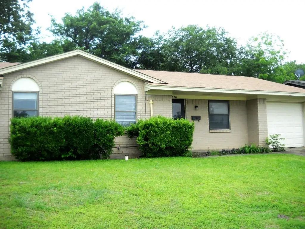 520 Sweetbriar Drive, Lewisville