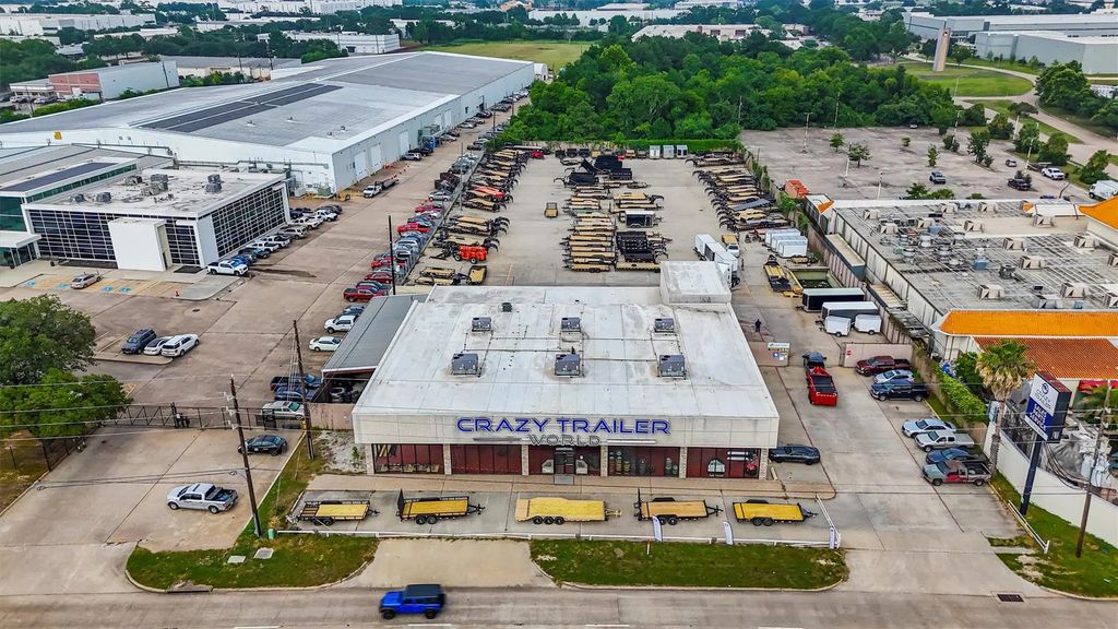 15150 North Freeway, Houston