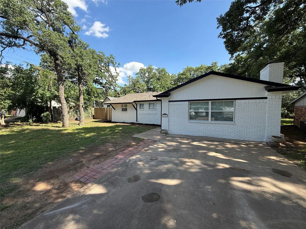 2202 Pontiac Drive, Arlington