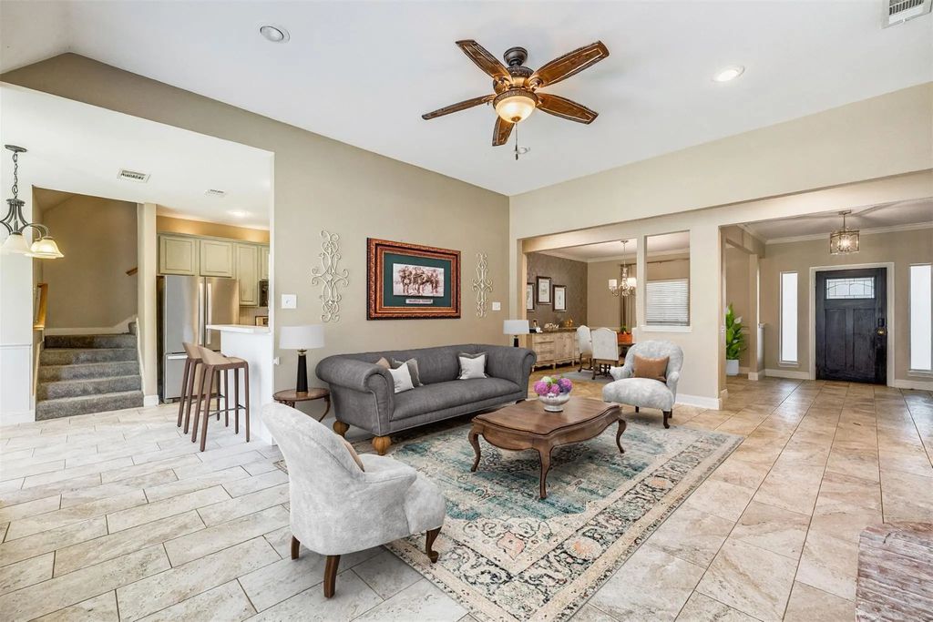 2404 Summer Court, Arlington