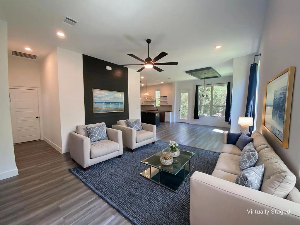 1600 Willow Wood Drive, Azle