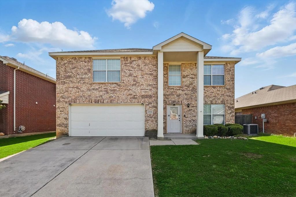 10748 Irish Glen Trail, Fort Worth