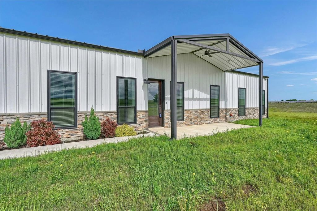 4153 Fm 901, Whitesboro