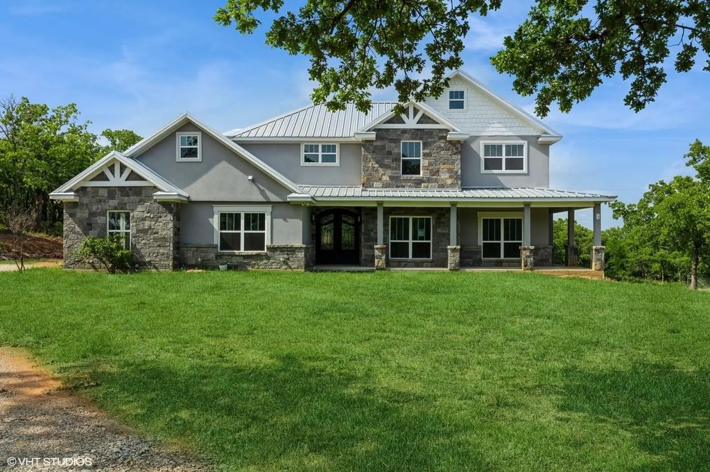 344 Whispering Oaks Trail, Sunset