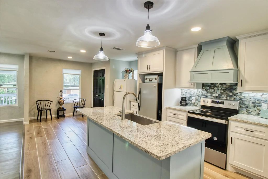 505 E 4th Street, Weatherford
