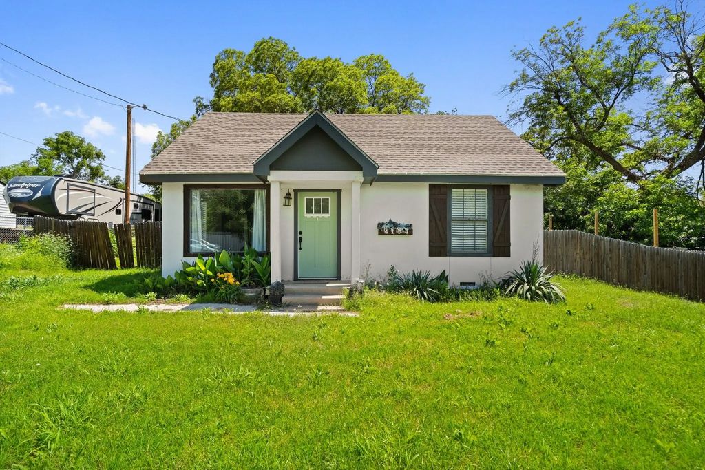 4104 Meandering Court, Lakeside