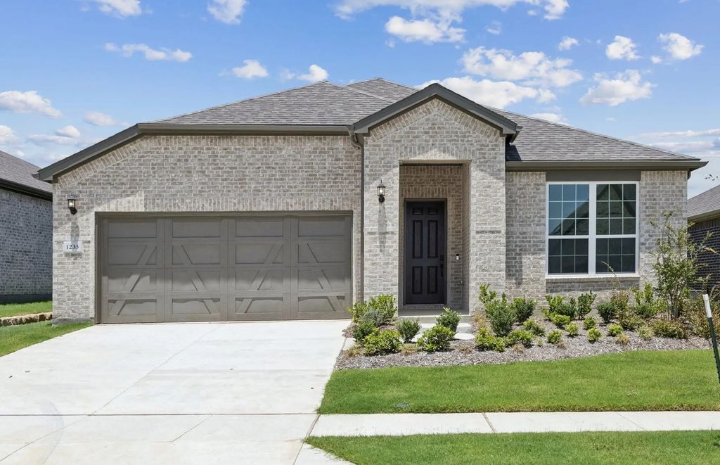 1233 Nicklaus Avenue, Celina