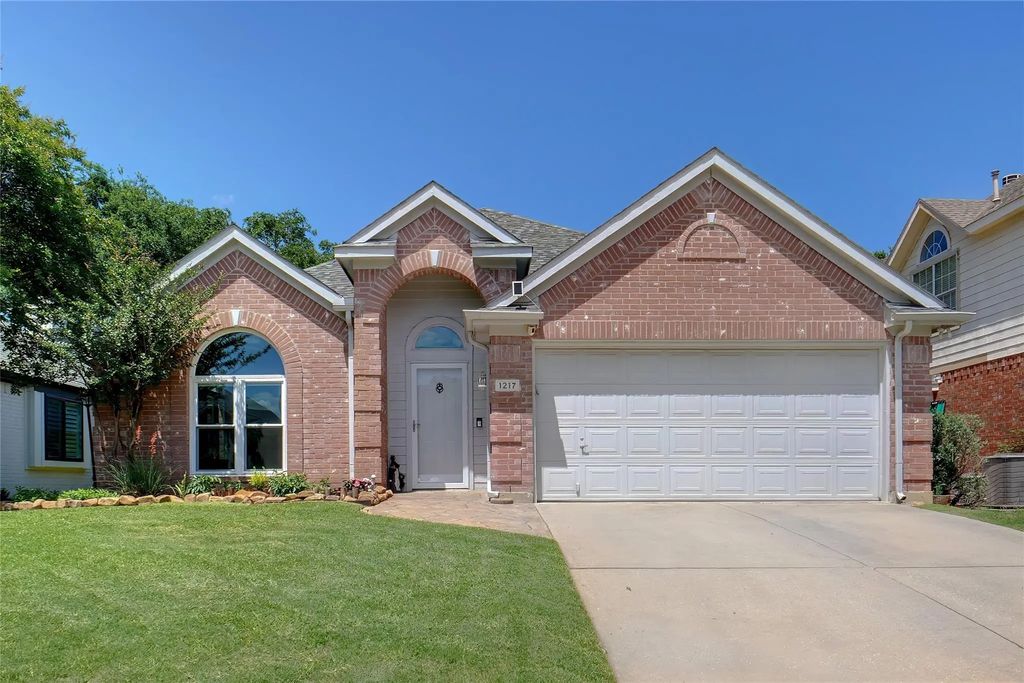 1217 Tanner Drive, Lewisville